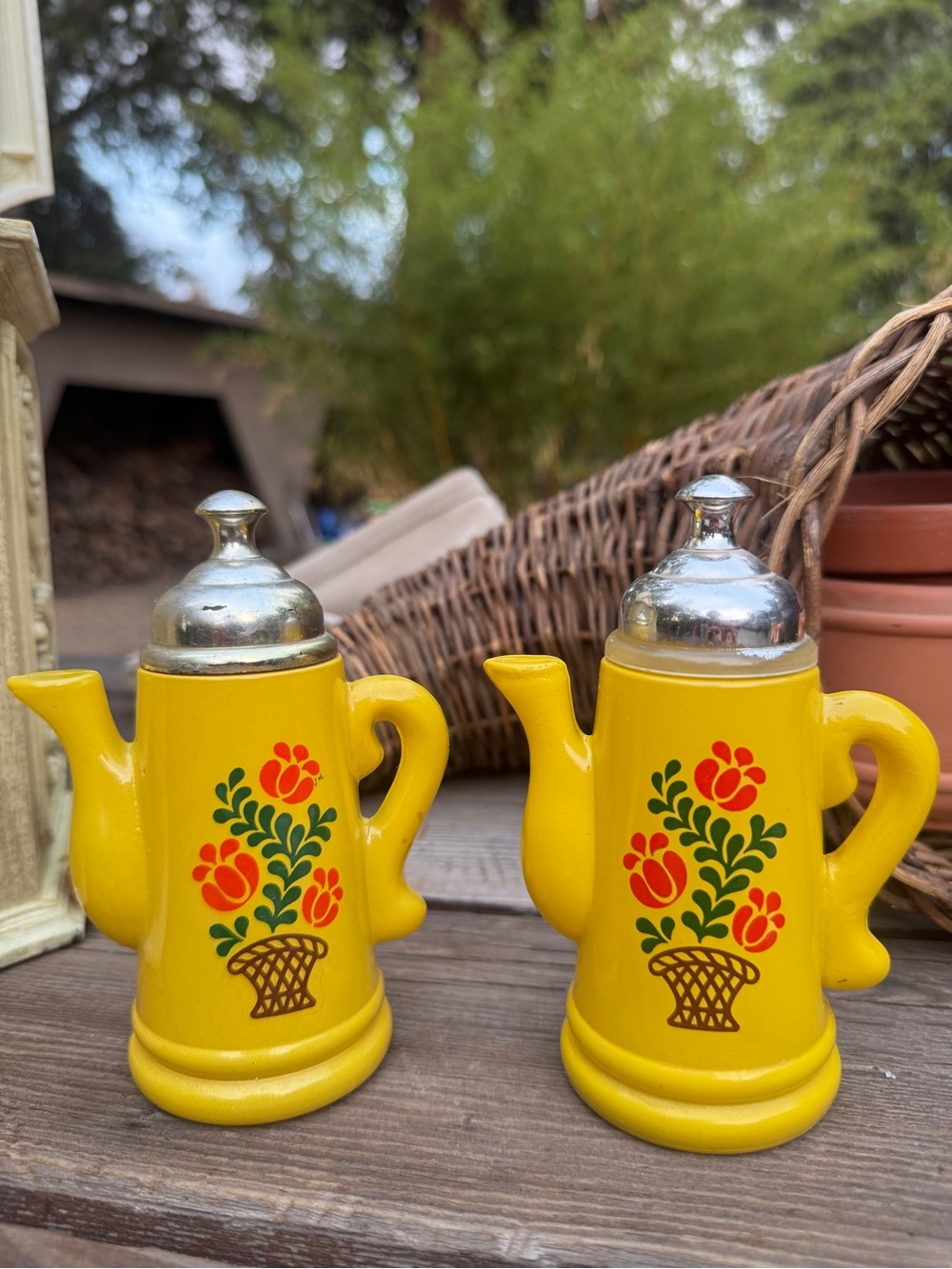 Vintage Avon Koffee Klatch Pair